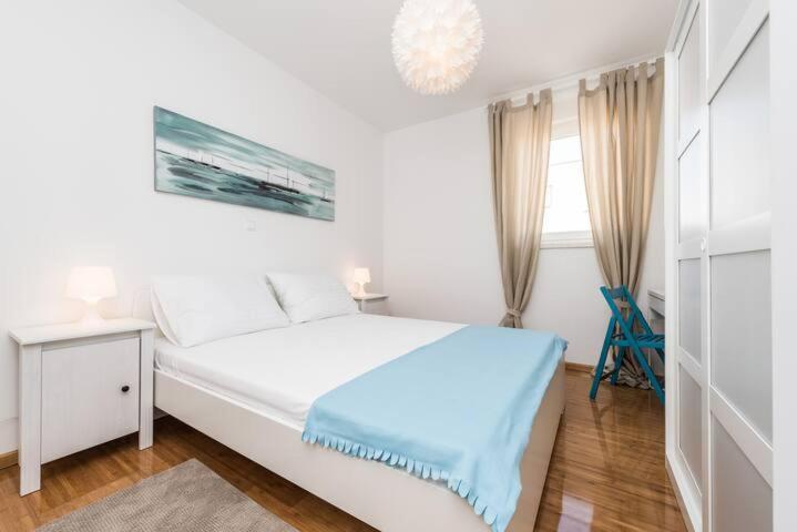 Blue Sky, Modern Sea View Apartment Novalja Buitenkant foto