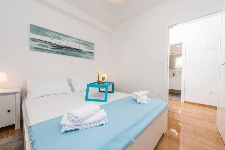 Blue Sky, Modern Sea View Apartment Novalja Buitenkant foto